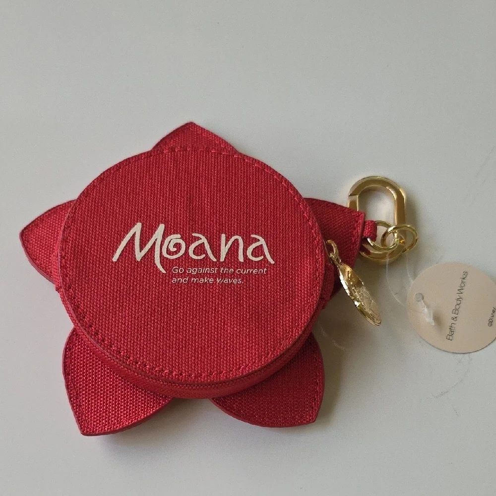 Bath & Body Works Disney MOANA Coin Pouch/Bag Charm.‎